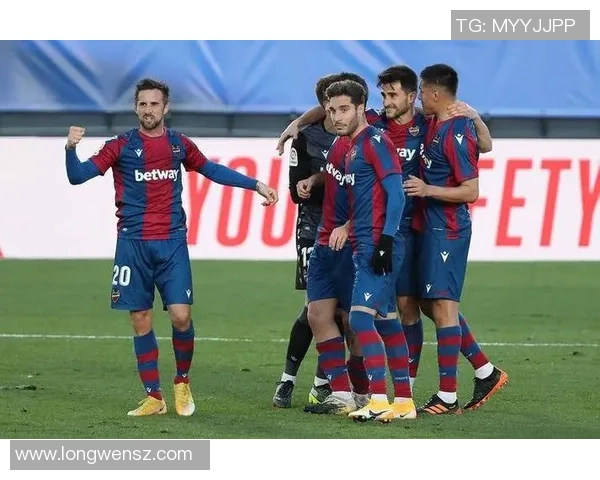 西甲联赛第16轮精彩对决莱万特主场迎战豪门巴塞罗那